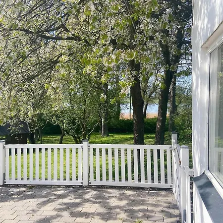 House In Magical Surroundings בית נופש *